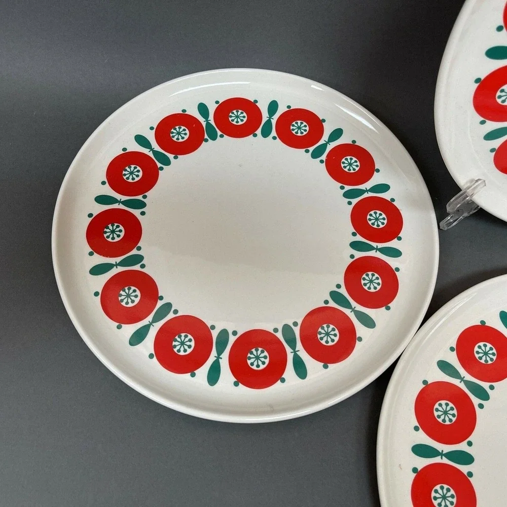 Vintage Anfora Mexico Dinner Plates White Red Green 9 1/2